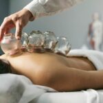 ¿Qué es la terapia con ventosas y funciona?