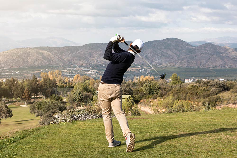 Lesiones comunes de golf y cómo prevenirlas