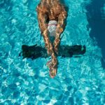 Consideraciones médicas y de lesiones para la natación